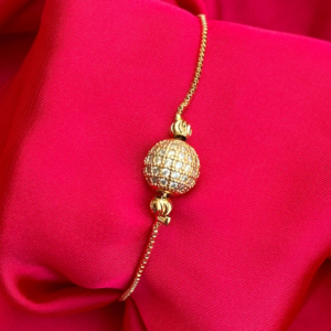 Golden ball adjustable bracelet